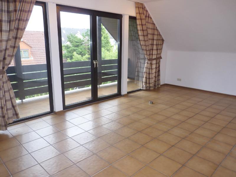 Gemütliche 2 Zimmer- Dachgeschoss-Wohnung mit Balkon in ruhiger Lage - in Alzenau! - Foto 1