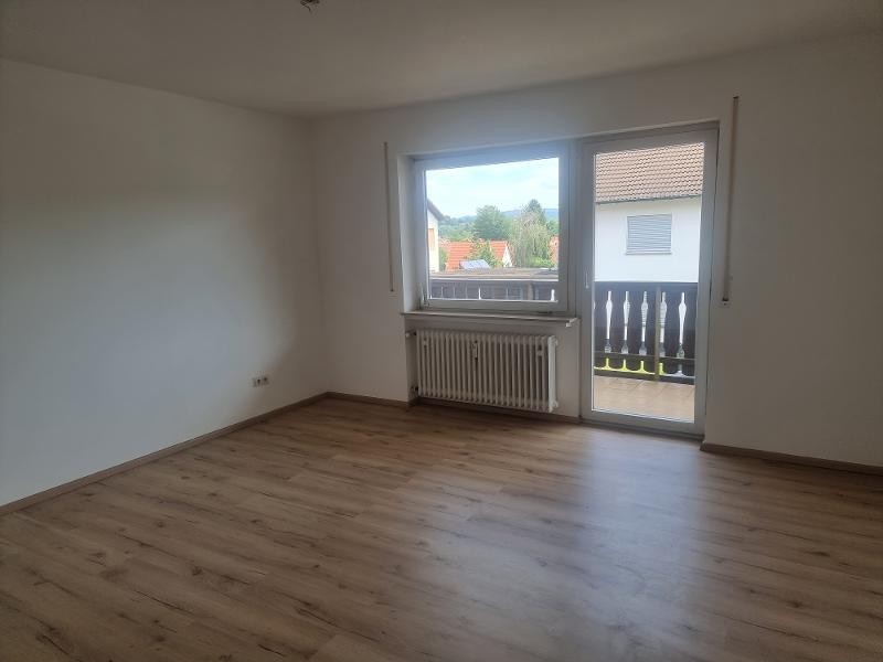 Naturnah, hell und gemütlich! Barrierearme 5 Zimmer-EG-Wohnung, mit großem Balkon - in Alzenau/OT! - Foto 1