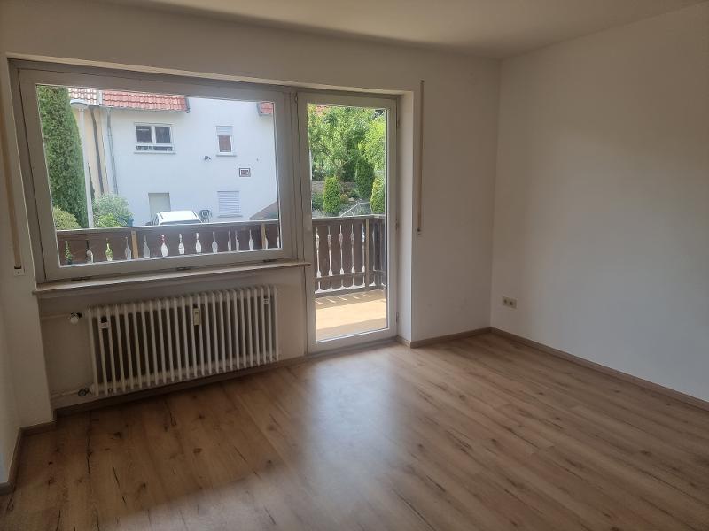 Naturnah, hell und gemütlich! Barrierearme 5 Zimmer-EG-Wohnung, mit großem Balkon - in Alzenau/OT! - Photo 2