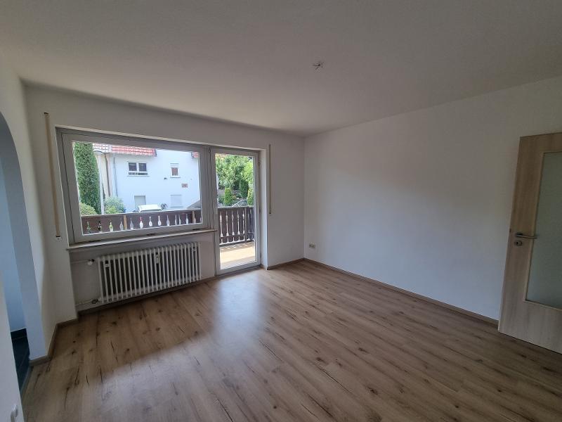 Naturnah, hell und gemütlich! Barrierearme 5 Zimmer-EG-Wohnung, mit großem Balkon - in Alzenau/OT! - Photo 4