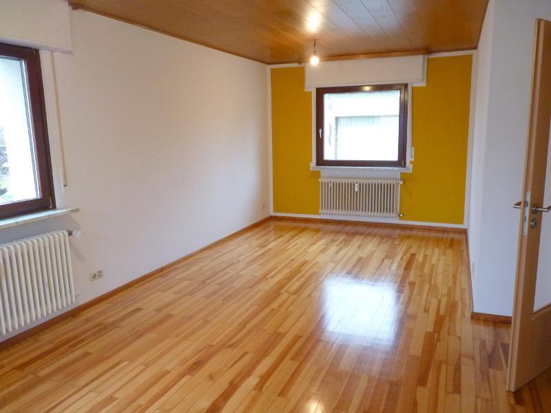 Nähe Feldrandlage! 3-Zimmer-EG-Wohnung mit kl. Terrasse und Garagenplatz in Kahl! - Foto 5